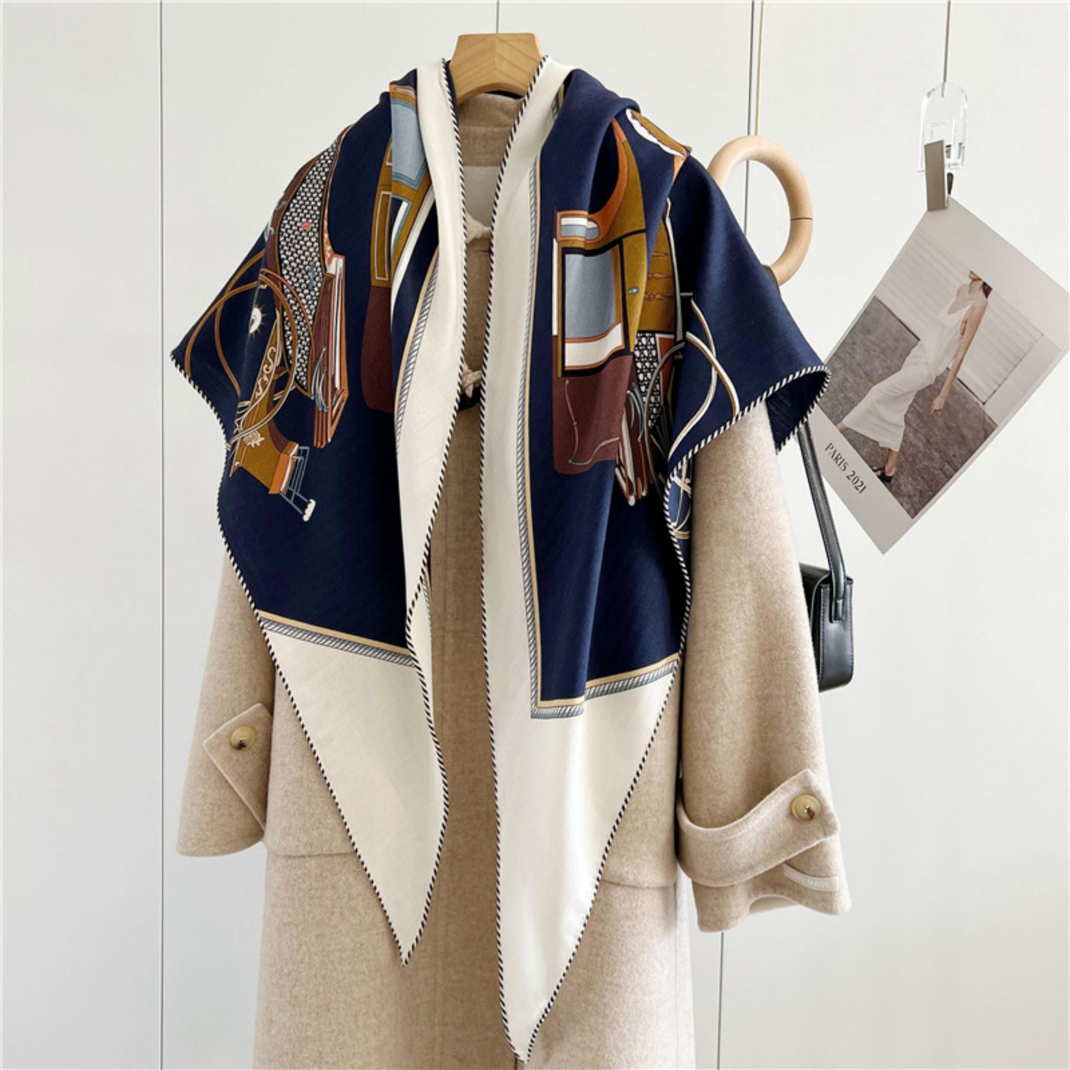 European Castle-Inspired Wool-Silk Blend Scarf: Double-Sided Carriage Silk-Wool Triangle Scarf for Autumn/Winter Warmth and Office Chic