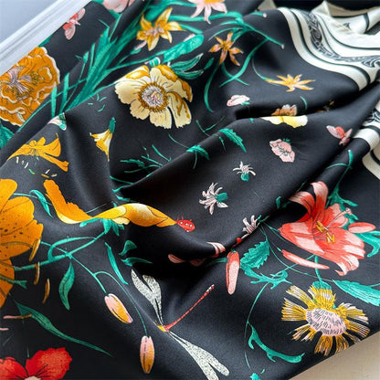 Weißes Blumen-Schmetterlingsmuster/Seiden-Twill-Satin/9090 cm/Seidenschal/Seiden-Bandana/Großer Satinschal/Geschenk für Sie/Muttertagsgeschenke