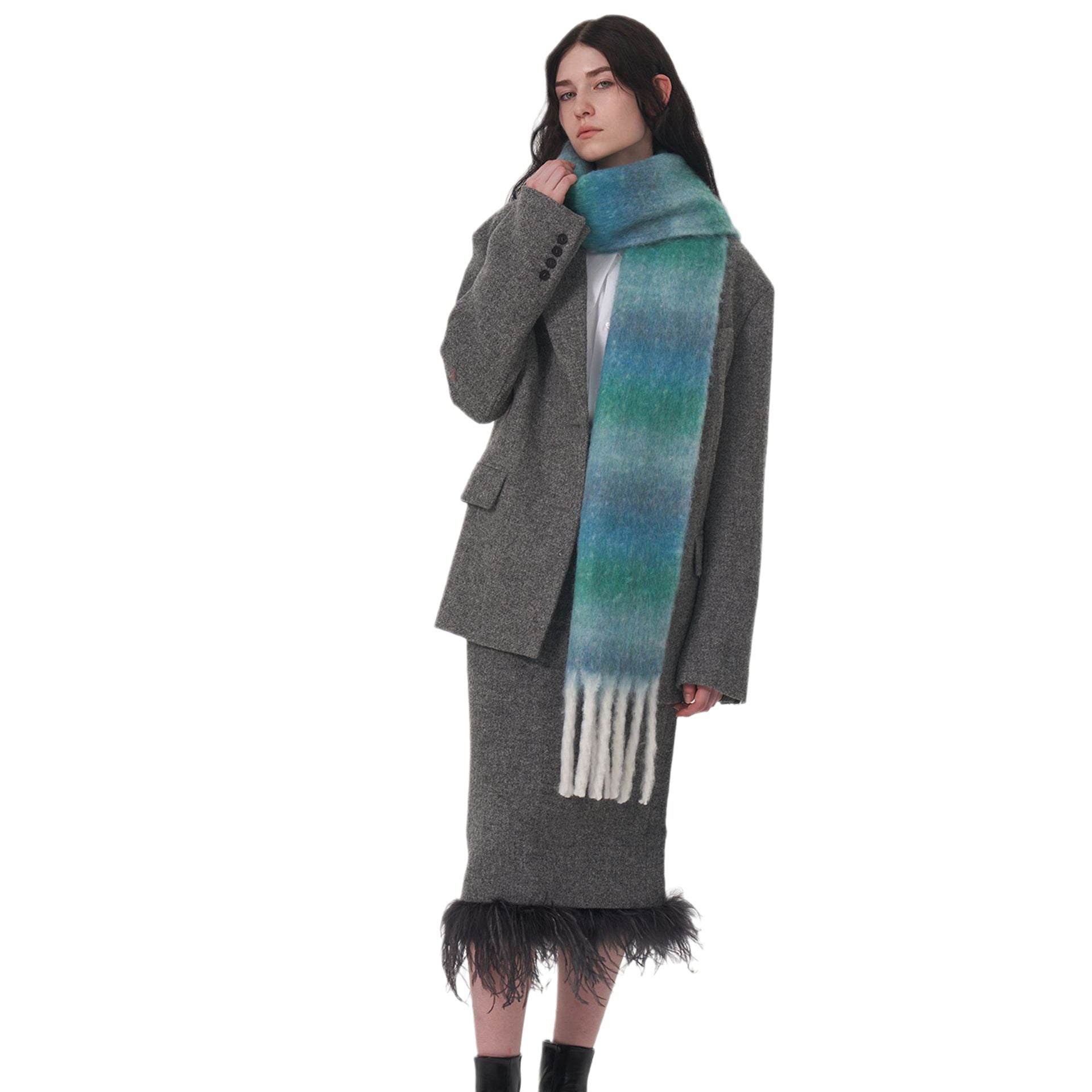 Self-Retained Korean Style Autumn and Winter Ins Style Thick Warm Retro High-Grade Versatile Gradient Wool Blended Textile Scarf Female Wholesale