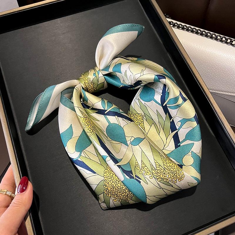 New chrysanthemum hundred printed silk scarf/100% Mulberry silk square scarf/Silk autumn and winter scarf/Gift for her