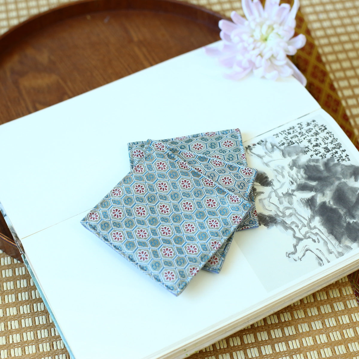 Set of 2 Traditional Chinese Square Damask Coasters, Heat Insulating, 9x9cm ,Handmade Wabi-Sabi Tea Coasters, Heat Insulating, Asian Aesthetic Napkin Coasters